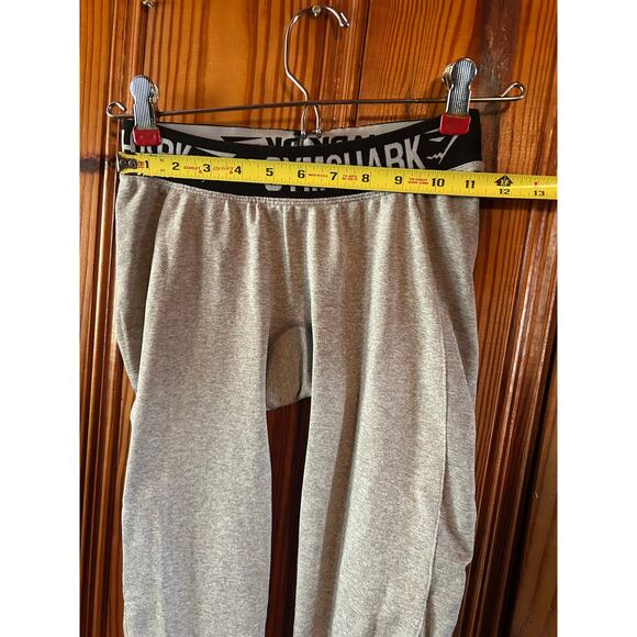Women’s gray/black full length Gymshark leggings size XS - Picture 3 of 3